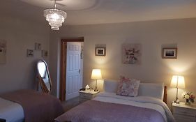 Hawthorn Lodge